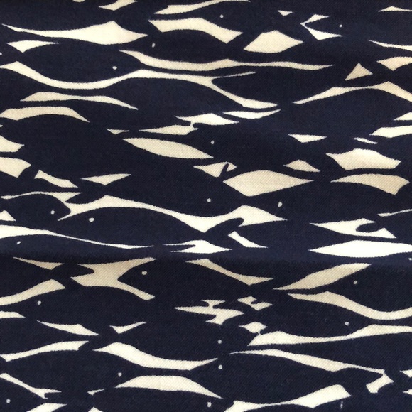 Lilly Pulitzer’s Luxury Capri - Picture 5 of 6